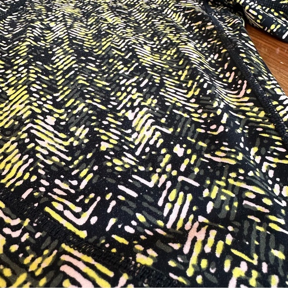 Sweaty Betty 7/8 The Power Leggings. Size XS, fits more like S. - Picture 5 of 14